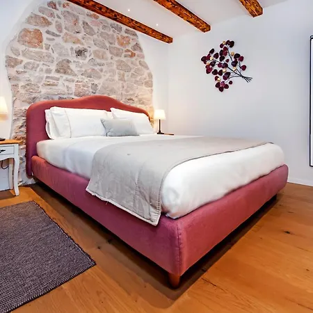 Apartments Casa De Amicis Rovinj Exterior photo