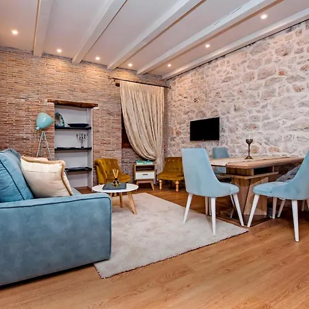 Apartments Casa De Amicis Rovinj Exterior photo